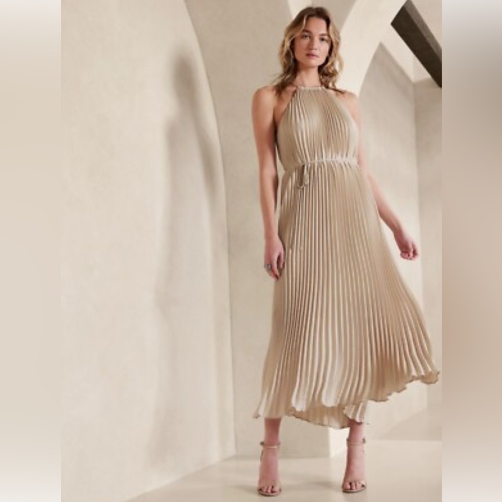 Satin sleeveless maxi dress